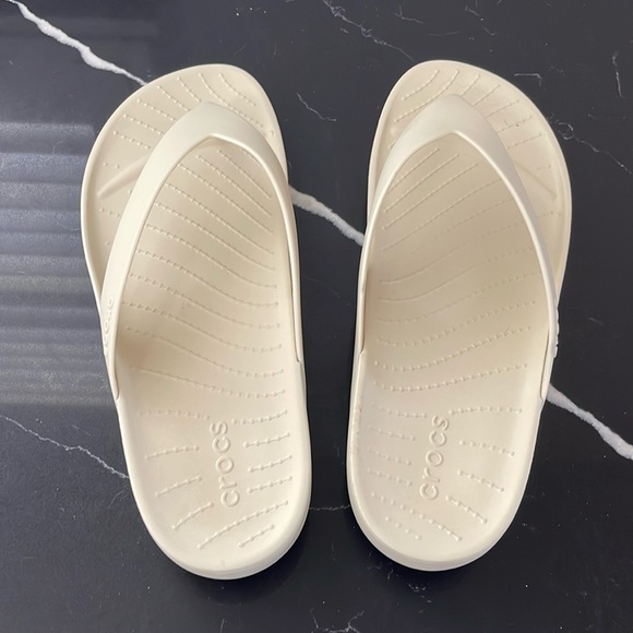 CROCS Shoes - Crocs flip flops